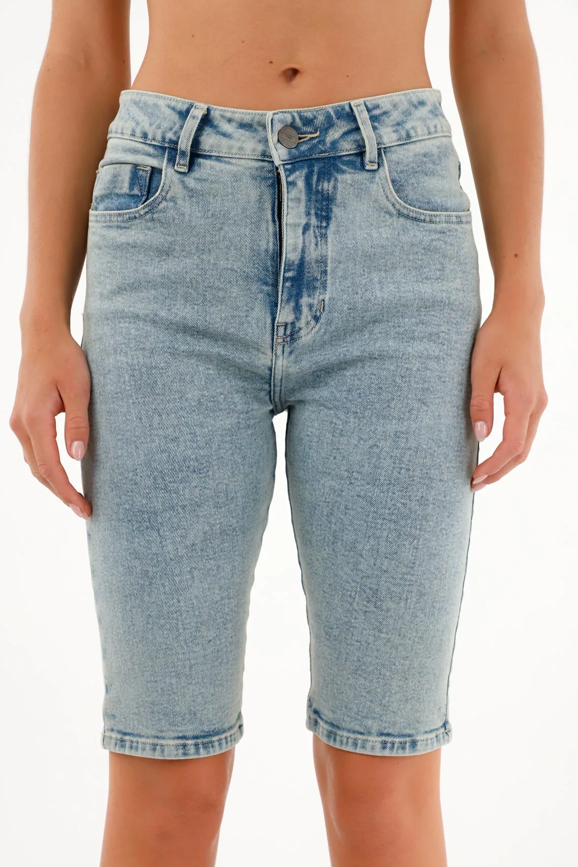 Bermuda midi en denim para mujer