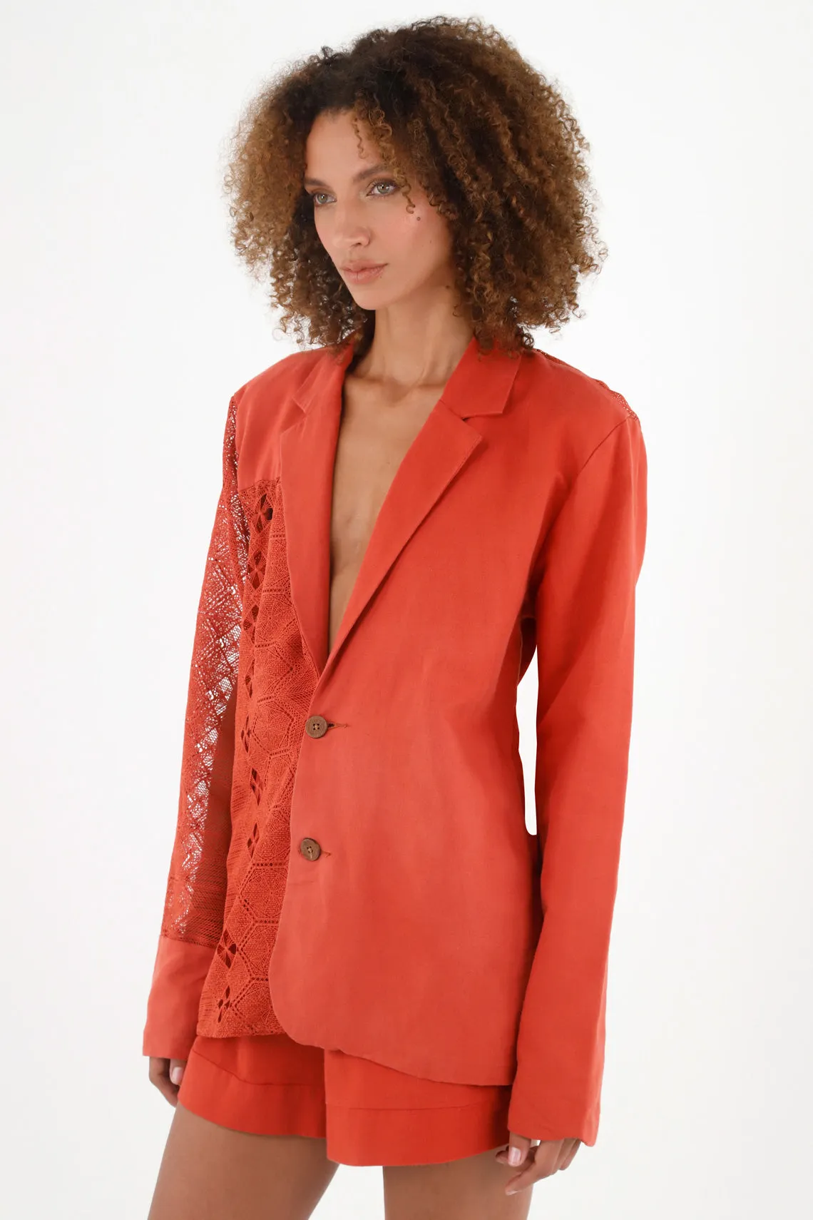 Chaqueta roja tipo blazer para mujer