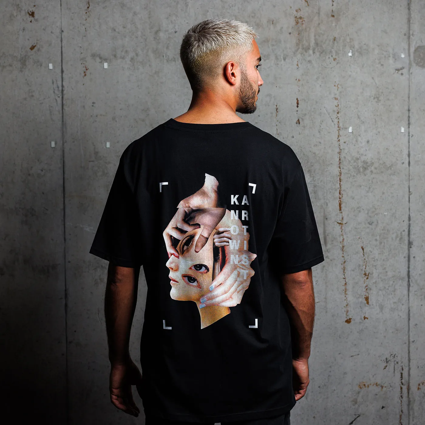 Known Artist 001 - Tshirt - Black